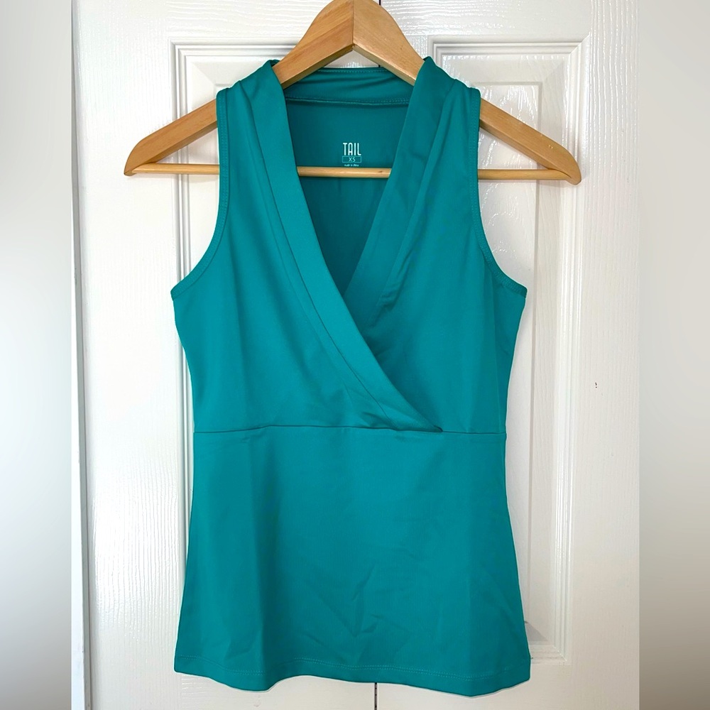 NEW TAIL Workout Top XS